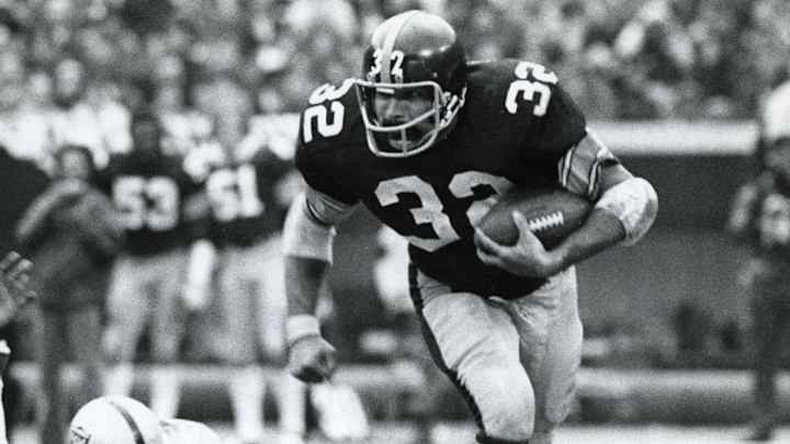 Steelers to Retire Franco Harris Number on 50th Anniversary of Immaculate Reception Steelers to Retire Franco Harris Number on 50th Anniversary of Immaculate Reception