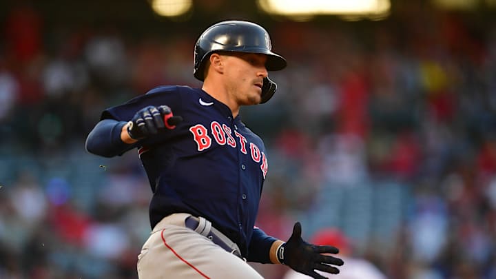 Boston Red Sox, Kiké Hernández Agree to One-Year Extension