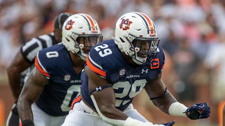 Auburn DE Derick Hall listed as one of biggest winners of Senior Bowl