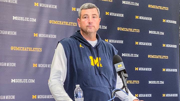 Mike Elston Recaps D-Line Performance, Sack Party