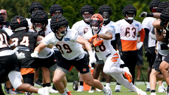 Bengals Re-Sign Tight End Drew Sample to One-Year Contract Ahead of 2023 NFL Draft