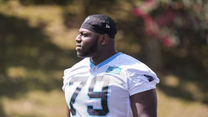 Quick Hits: Pineiro's Injury, Studying Brissett, Ickey vs Garrett + More