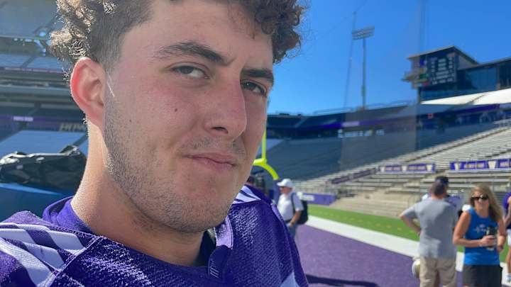 Huskies' Mele Probably Would Like to Start What He Finishes