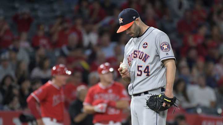 Former Houston Astros pitcher Mike Fiers Signs with Dominican Club Toros del Este