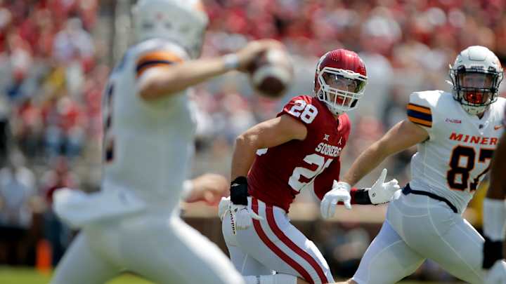 Brent Venables' Heart to Heart With Oklahoma LB Danny Stutsman Led to Breakthrough