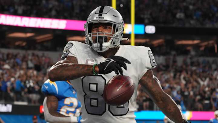 Raiders, Darren Waller Reach Agreement on Three-Year Extension