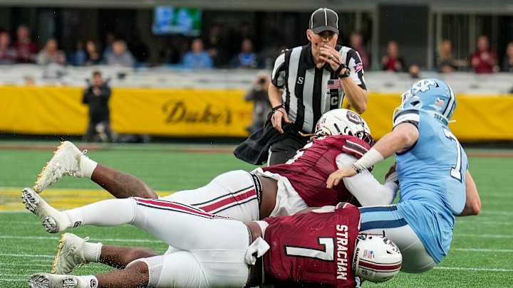 INJURY: Jordan Strachan Headed To Locker Room INJURY: Jordan Strachan Headed To Locker Room