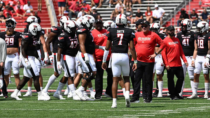 Red Raiders Lead No. 25 Cougars 17-3 at Half Red Raiders Lead No. 25 Cougars 17-3 at Half
