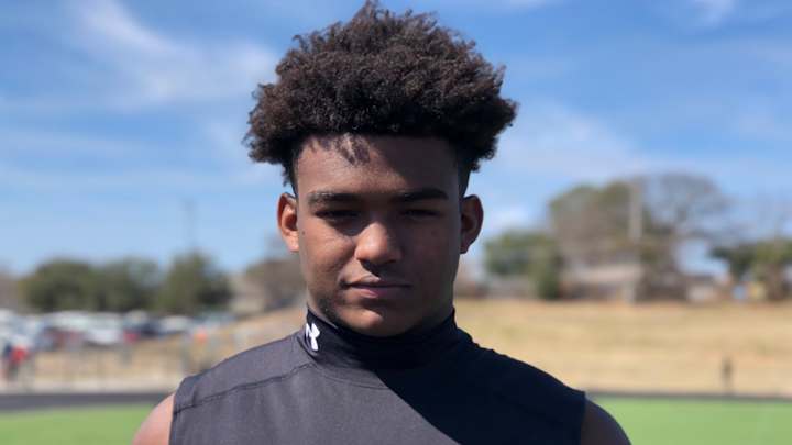 Louisiana Edge Rusher AJ Thomas Commits to Indiana