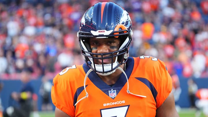 Russell Wilson’s Pregame Outfit for Broncos vs. Seahawks Turns Heads
