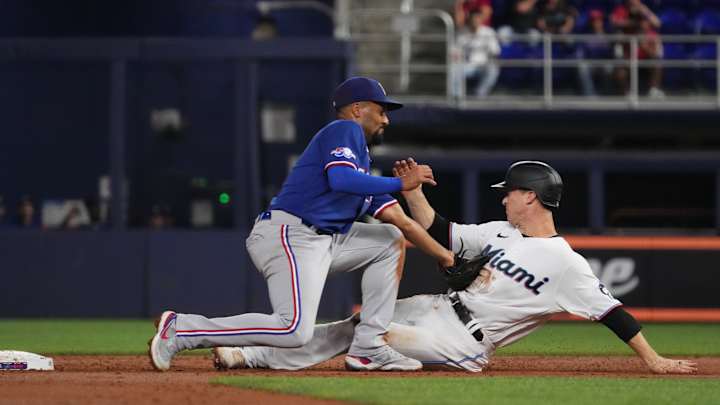 Rangers Split Doubleheader at Marlins