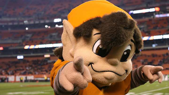 Browns Reveal New ‘Brownie the Elf’ Midfield Logo Ahead of Home Opener