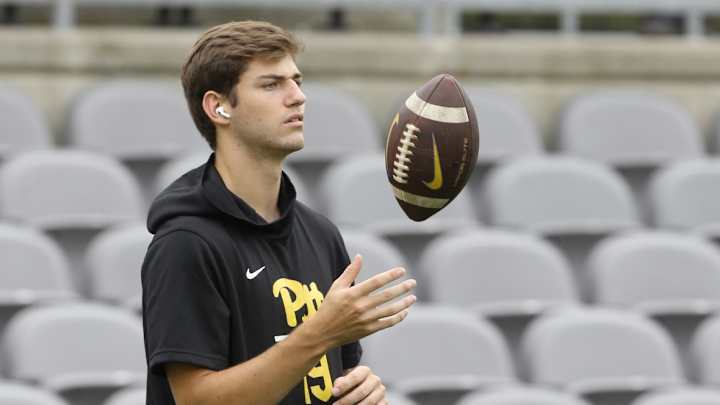 Nate Yarnell to Start at QB for Pitt vs. Western Michigan