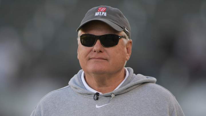 Mike Martz Not Impressed With Two Second-Year Quarterbacks Mike Martz Not Impressed With Two Second-Year Quarterbacks