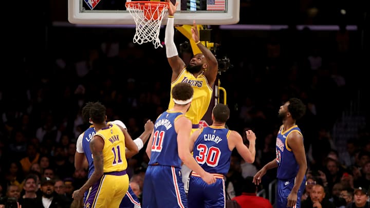 Lakers News: NBA Writer Proposes Trade To Send LeBron James to Warriors