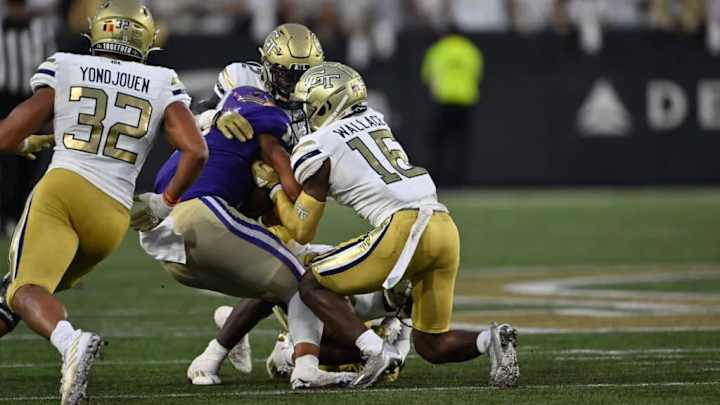 Georgia Tech Starting Nickelback K.J. Wallace Enters the Transfer Portal