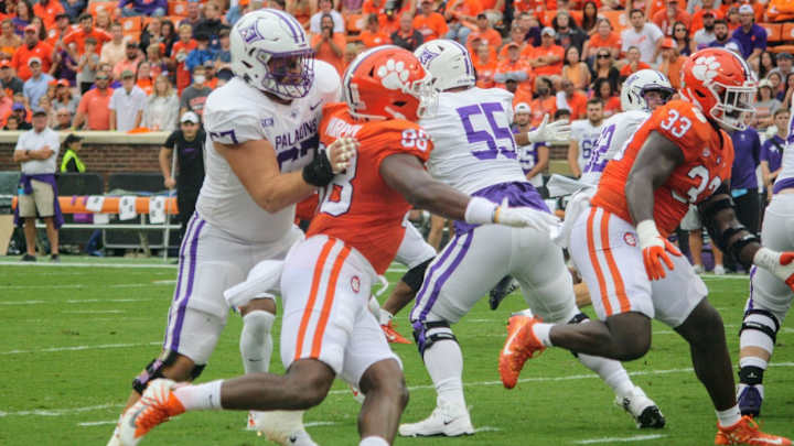 Myles Murphy Officially Announces Plans to Enter NFL Draft, Thanks Clemson Coaches, Fans