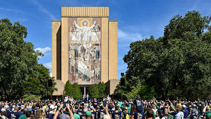 How Cal and Notre Dame Arranged a Football Game After a 55-Year Hiatus How Cal and Notre Dame Arranged a Football Game After a 55-Year Hiatus