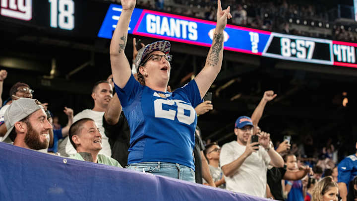 Giants Urge Fans to Bring the Noise to Sunday's Home Opener Giants Urge Fans to Bring the Noise to Sunday's Home Opener