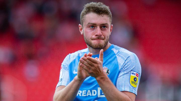 Worrying photo emerges of Elliot Embleton leaving hospital following Hull injury