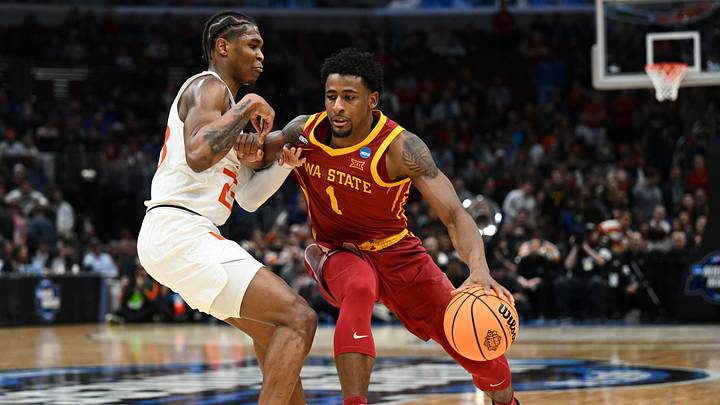 Pelicans Sign Izaiah Brockington To Two-Way Deal