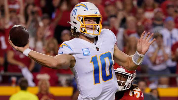 NFL DFS Week 13 Picks: Bargain Buys and Spend-Up Studs