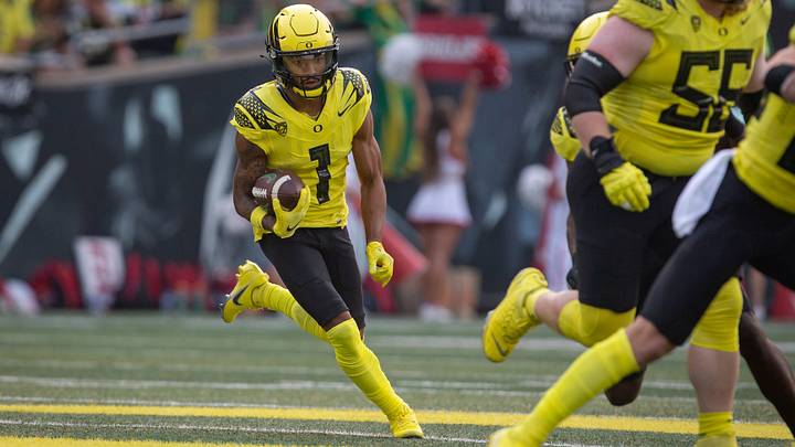 Oregon Ducks Squaring off Against BYU Cougars in Massive Top-25 Matchup Oregon Ducks Squaring off Against BYU Cougars in Massive Top-25 Matchup