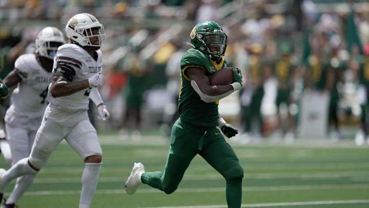 Baylor vs. Texas State Notebook: Bears Run Away in Second Half