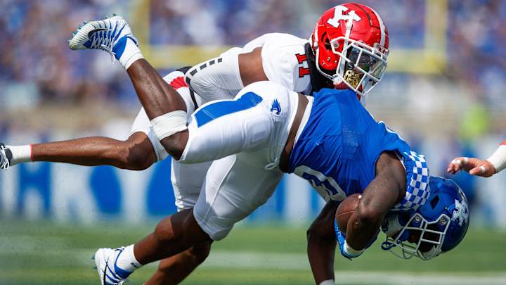 Ho-Hum Offense and Bulk of Miscues Leave Kentucky's 31-0 Win Over Youngstown State Feeling Subpar