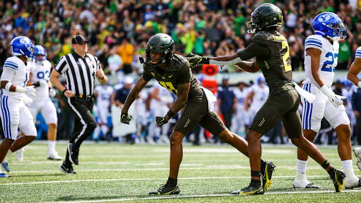 Oregon Makes a Statement in Commanding 41-20 Win Over BYU