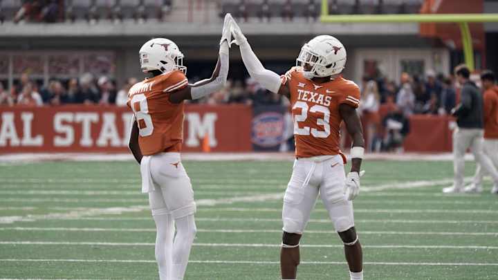 Longhorns DB Jahdae Barron Plucks UTSA's Feathers with Pick-Six Longhorns DB Jahdae Barron Plucks UTSA's Feathers with Pick-Six