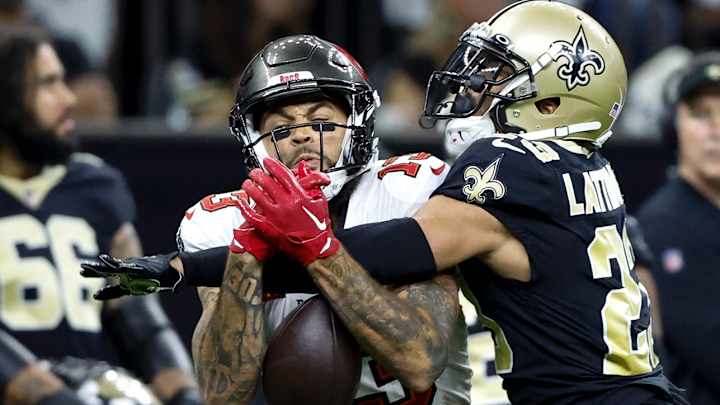 Mike Evans, Marshon Lattimore Ejected After Brawl in Bucs-Saints Game