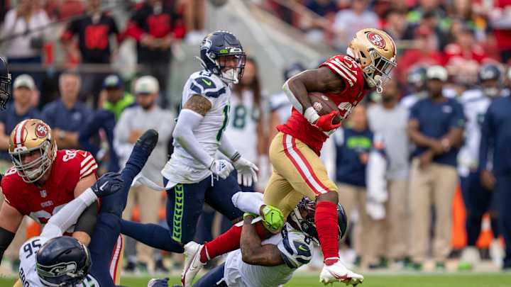 Clown Show Ensues as Seahawks Throw Away NFC West Opener vs. 49ers