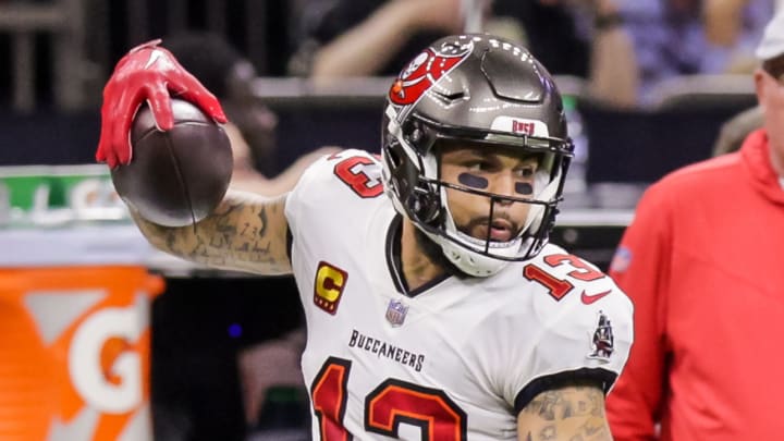 Buccaneers Star Mike Evans Suspended One Game After Brawl vs. Saints