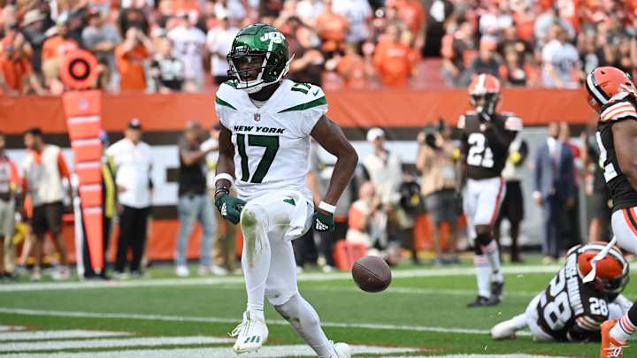 Inside Garrett Wilson's Breakout Performance, Leading Jets to Comeback Win Over Browns
