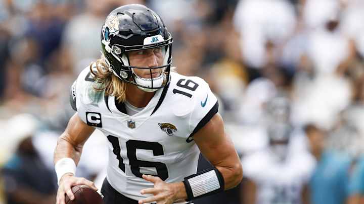 Waiver Wire Pickups for Week 4: Trevor Lawrence, Zay Jones Liftoff