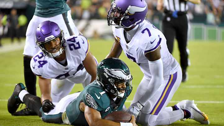 Vikings' Defense, Kirk Cousins Take Turns Melting Down in 24-7 Loss to Eagles