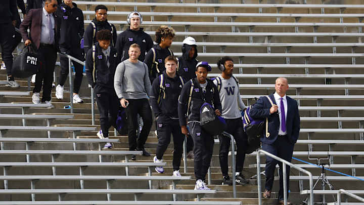 Tears Filled Husky Locker Room As Players Considered Their Football Journey