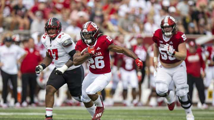 Indiana Football Looking to Maximize Versatile Skillset of Shivers, Henderson in Backfield Indiana Football Looking to Maximize Versatile Skillset of Shivers, Henderson in Backfield