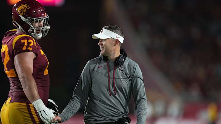 USC's offensive line continues to shine: 'They played with this type of grit that is unmatched'