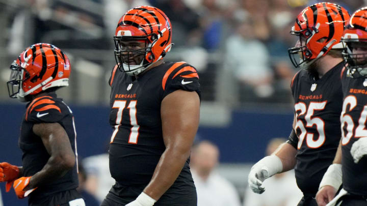 La'el Collins Works Out For Jets, Has Visit Scheduled With Giants