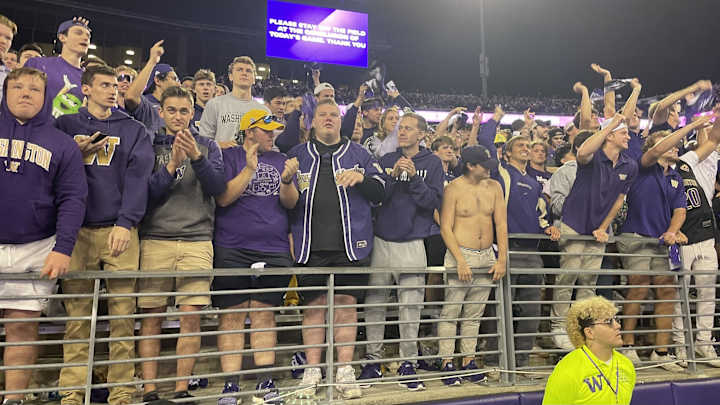 After UW Fans Made Big Difference, Will They Show for Late Kickoff?