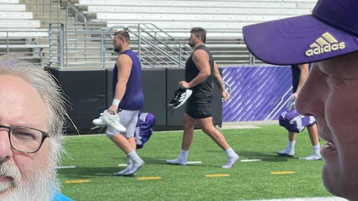 If Everyone's Healthy, Here's Who Starts at Husky Left Tackle