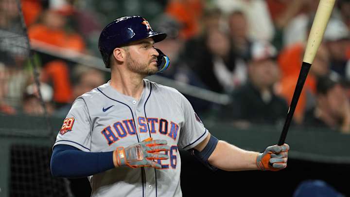 Watch: Houston Astros Slugger Mancini Receives Warm Welcome Back to Baltimore Watch: Houston Astros Slugger Mancini Receives Warm Welcome Back to Baltimore