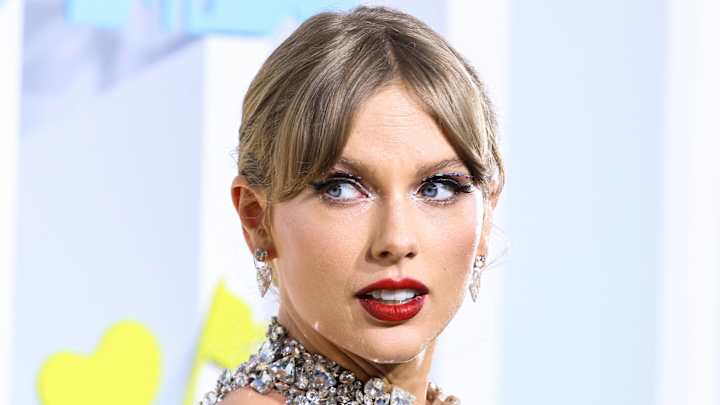 Taylor Swift Super Bowl Halftime Rumors Lead to Conflicting Reports