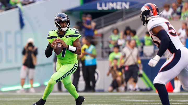 Falcons vs. Seahawks Preview: Can Atlanta's Inconsistent Defense Contain Geno Smith?