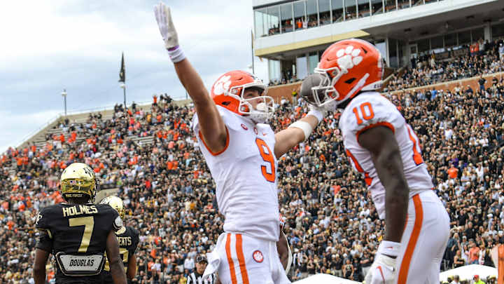 No. 5 Clemson Survives No. 21 Wake Forest in Overtime