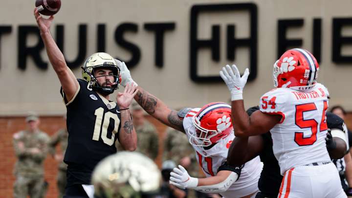 First Half Recap: Deacs Hang Tight With Clemson, Trail 20-14