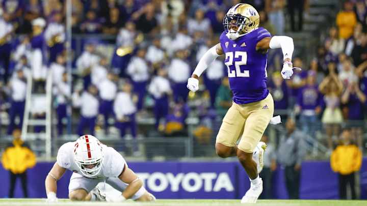 Huskies Continue to Patch Up Secondary, Replace Third Starter Huskies Continue to Patch Up Secondary, Replace Third Starter