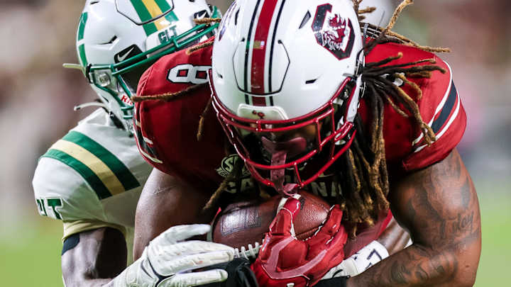 Offensive Transfers Play Big Role In Charlotte Win Offensive Transfers Play Big Role In Charlotte Win